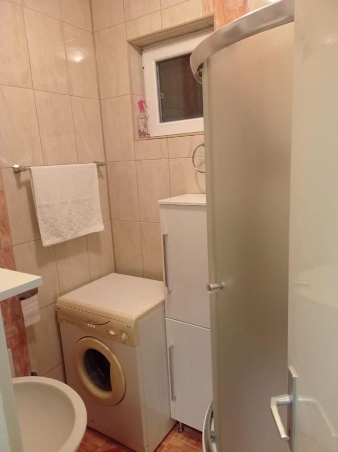 דירות ליבנו Apartman Lili מראה חיצוני תמונה
